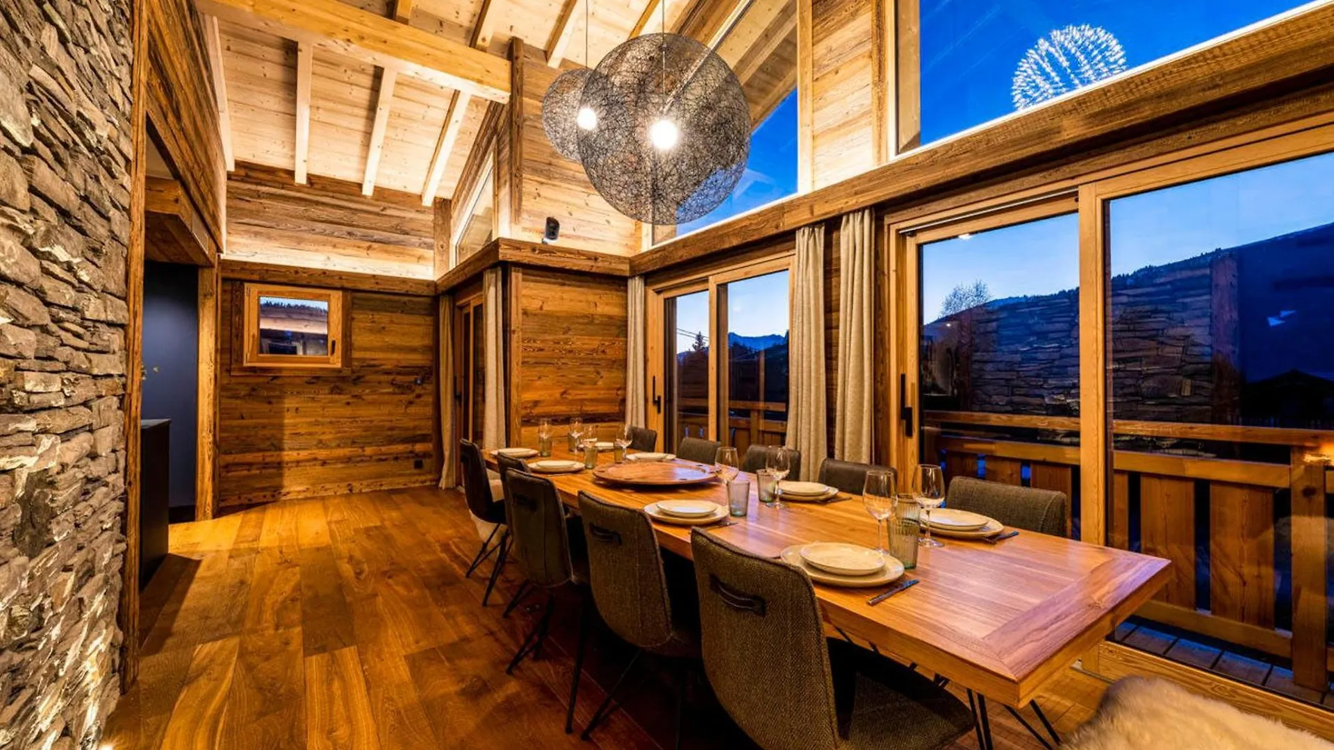 Chalet Nyumbani : Luxe Et Confort, Skis Aux Pieds, Proche Lac Et Pistes, Sauna, Jacuzzi, Solarium - Fr-1-598-66 Les Gets